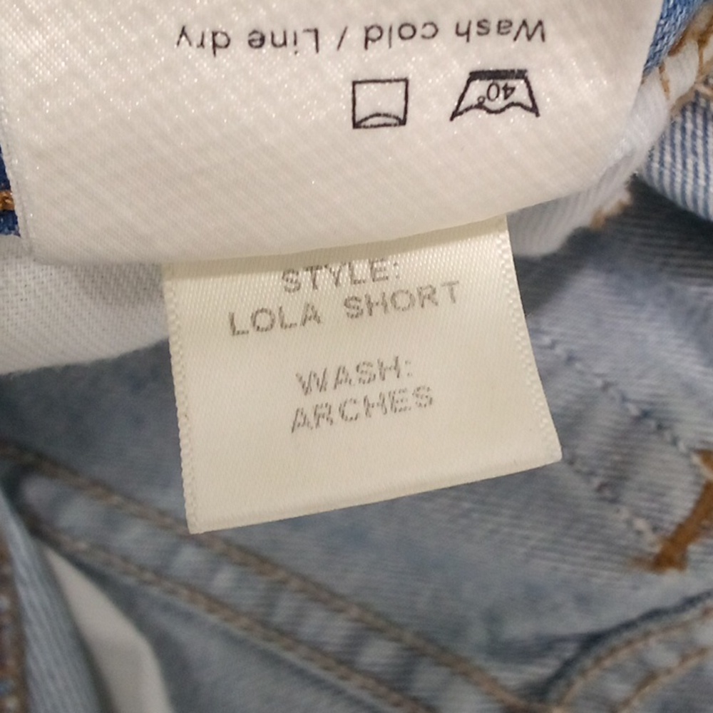 Reformation Lola Denim Jean Short - Picture 4 of 9